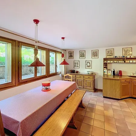 Joli-chalet Шале Кран-Монтана